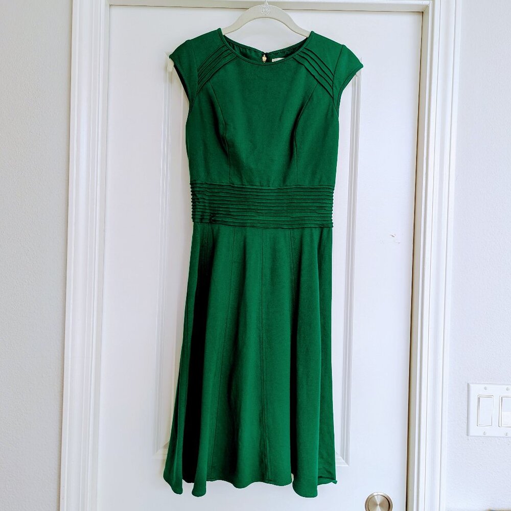 Pintucked Waist Seamed Ponte Knit Fit & Flare Dress - Emerald Green sz 6